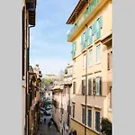 Elegant Trilussa Apartment